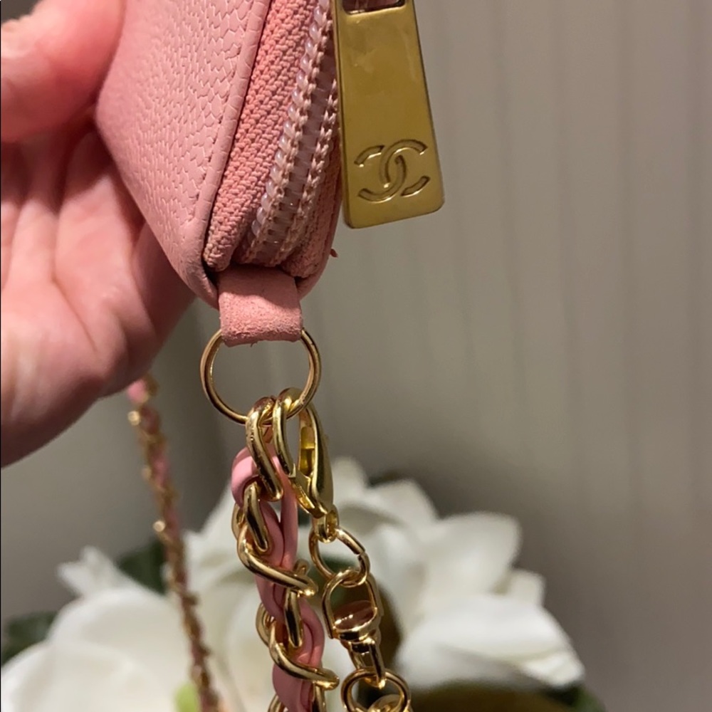 Chanel WOC - Picture 8 of 12